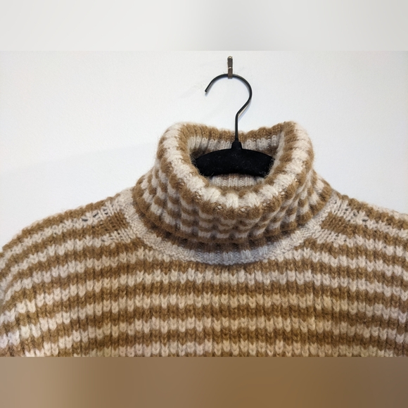 Everlane The Cloud Turtleneck Alpaca Wool Blend in Ginger Root Oat sz M - Picture 5 of 12